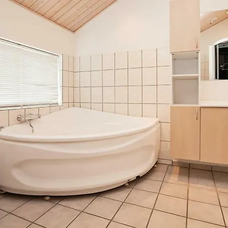 12 Person In Ebeltoft-by Traum * Ebeltoft